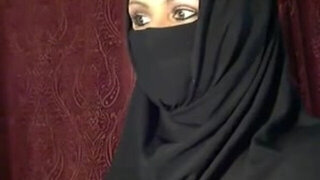arabian hijab girl gushes herself on web cam