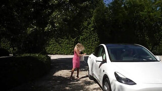 You would never believe what Karina King can do to cock