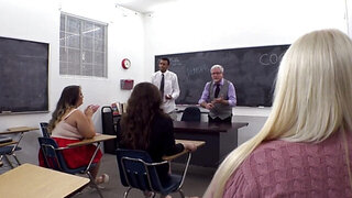 Plump women seeking out pleasure with hot black dicks