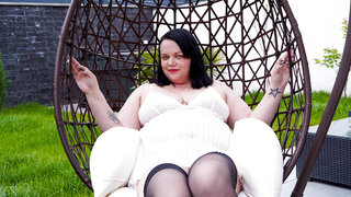 Busty steamy milf strokes g spot with dildo until squirting