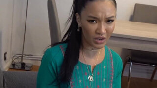 Sexy woman ends slutty oral perversions with strong facial