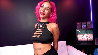 Inked bimbo Nali Marie working hard on a big prick