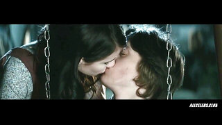 Emma Roberts and Jill Hennessy in Lymelife