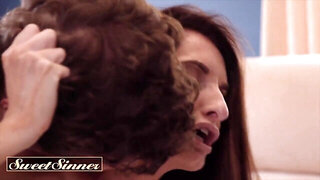 Youngster gladly fucks the stepmom in the bedroom
