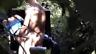 Sexe dans les bois