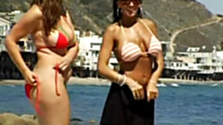 Rucca Page and Ricki White warm 3 way