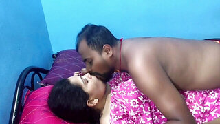 Bearded lad and his Desi wife decide to make a sex tape