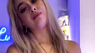 Chloe Surreal shows her thick figure before the POV BJ