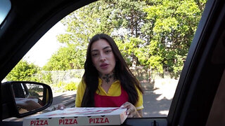 Public pleasure with an edgy pizza girl who rides hard