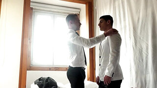 Legrand Wolf penetrating the tight hole of a twink