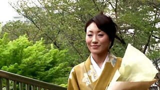 Kimono wife knows how to look sexy while almost modest