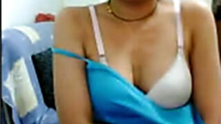 Magnificent indian lady plays on cam