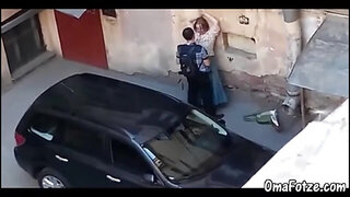 OmaFotze Young guy fucked fat women on public