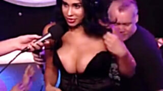 Octomom rails the sybian saddle