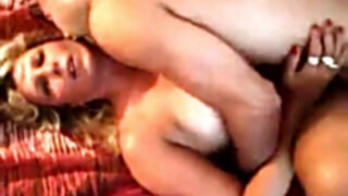 il m offre a un inconnu les yeux bandes