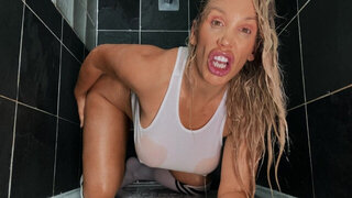 Blonde Rebecca More toys her mature pussy in supreme solo