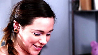 Aidra Fox and Mia Hurley in a threesome with Zoey Foxx