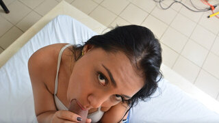 Assy Latina babe Reina Velez gets rammed from behind