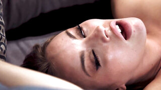 Attractive skinny babe gets her amazing pussy licked