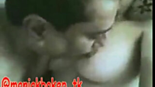 Pejabat Indo Pake Gasa dan Foredi