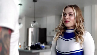 Cheerleader baddie getting her wet vagina punished