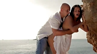 BEACH ENJOY (JUST MARRIED)