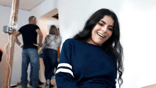 This horny babe doesn't want to pay the renovations with cash