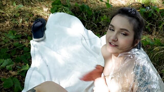Alisa Horakova rubs her clit while being fucked outside