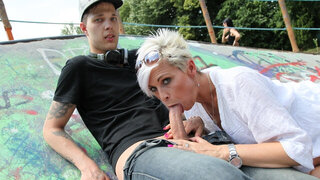 Blonde lady Lora Licious wants to bounce on his dick