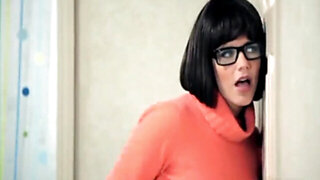 Shaggy pounds Velma
