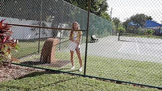 Alexis James gets nasty and we love her shamelessness