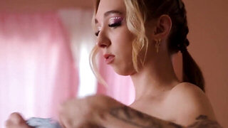 Adorable girl puts her sluttiest lingerie to seduce her man