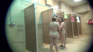 Housewives visit public baths and get filmed naked