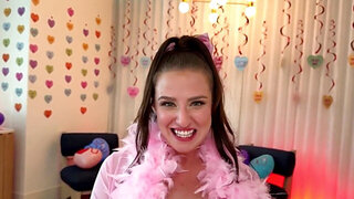 Pretty girl in pink lingerie wants to get fucked