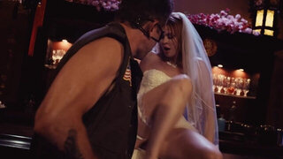 Gothy fuck scene with a redheaded bride and eyepatch guy