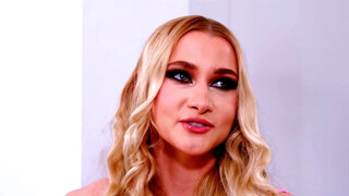 Ivi Rein showing off her body and lingerie too