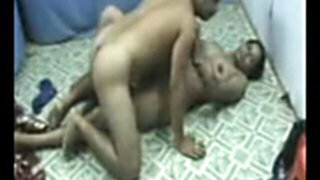 Desi aunty screwed by her mates