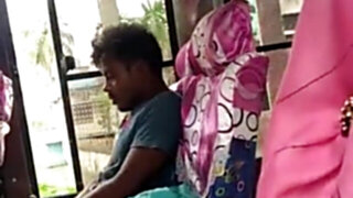 Kinky Indian dude jerks off and cums in the bus