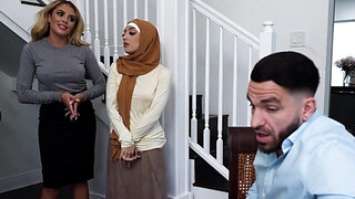 Hijab brunette gets fucked alongside a stepmom